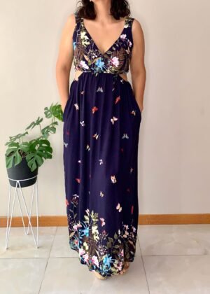 Vestido cut out con guarda estampada