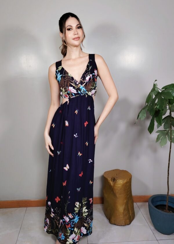 Vestido cut out con guarda estampada